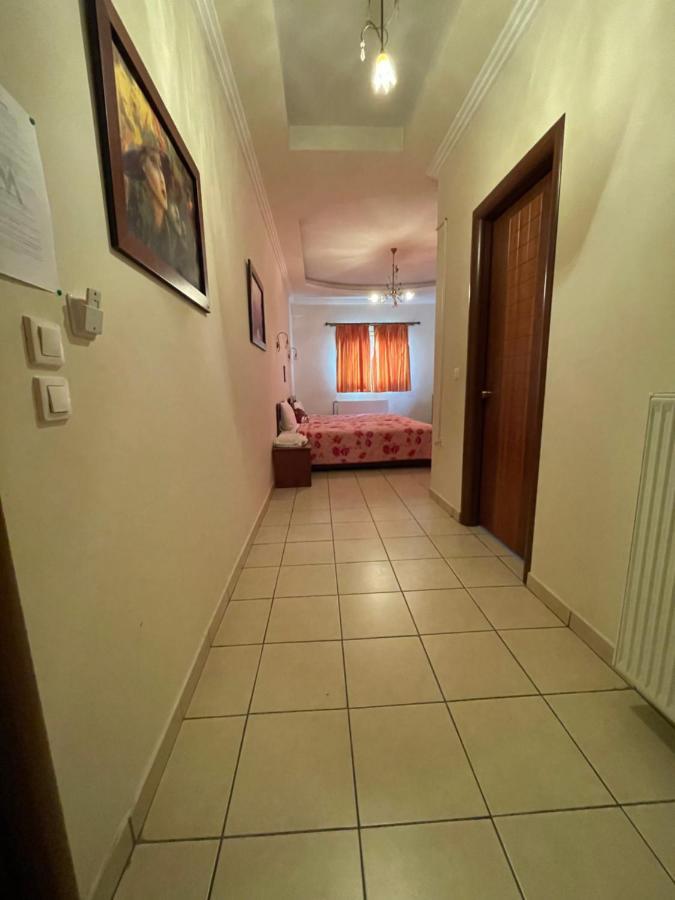 Hotel Melastron Elassona Buitenkant foto